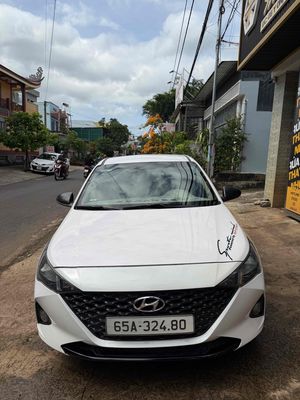 Hyundai Accent 2022 MT Base 55.000 km