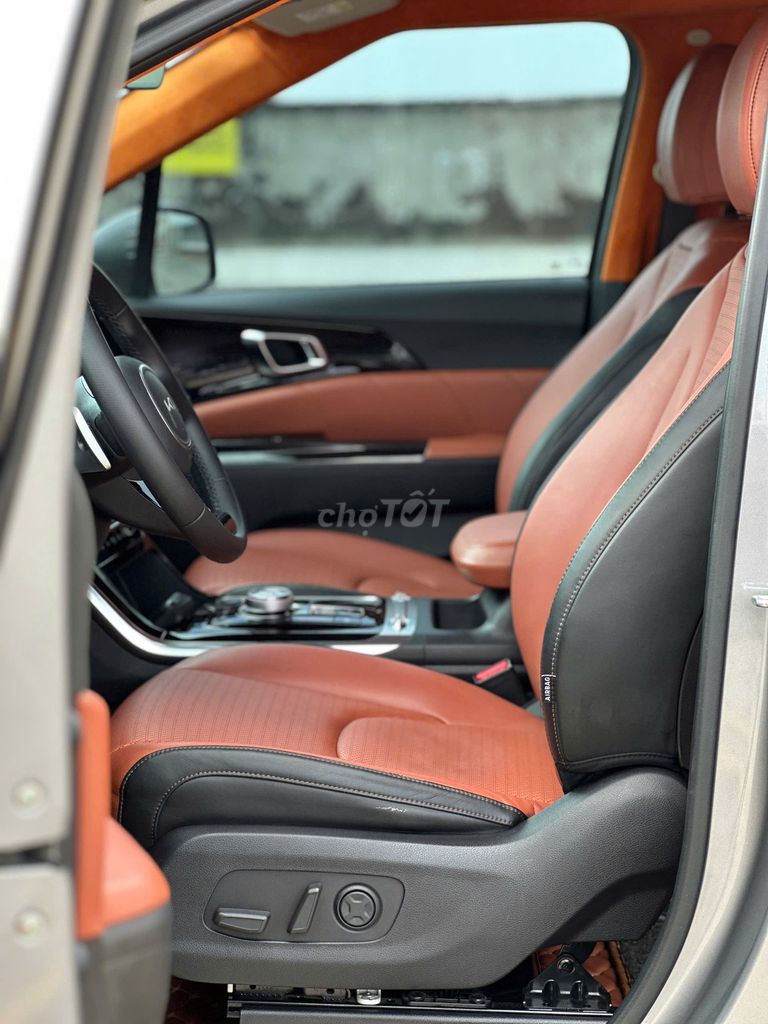 KIA Carnival 2022 Premium 7 chỗ. Mua bán Ô tô tại Quận 1 Tp Hồ Chí Minh được đăng bởi TÂN TỨ QUÝ hình 9