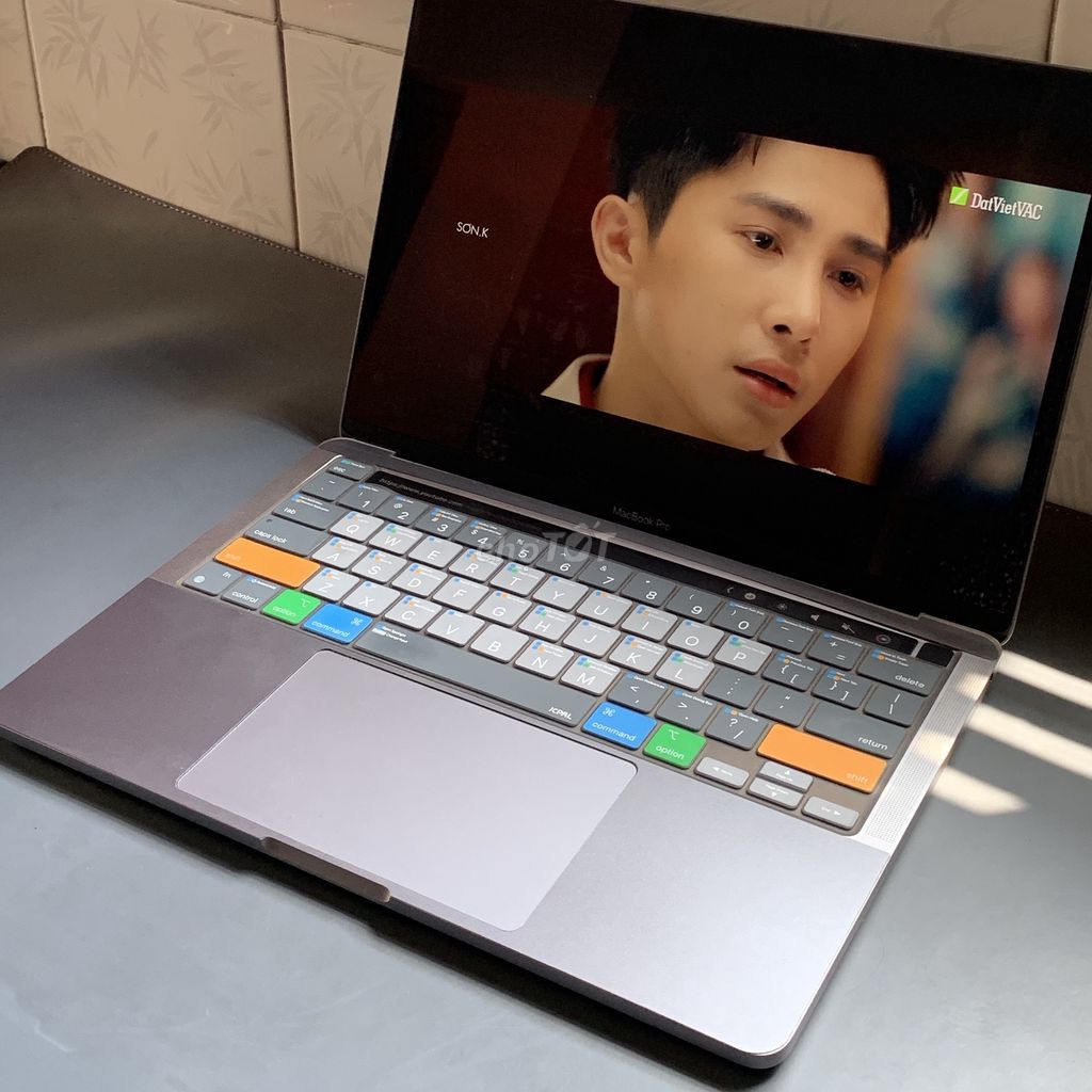 Apple MacBook Pro M2 8GB/256GB. Mua bán Laptop tại Quận 1 Tp Hồ Chí Minh được đăng bởi Lê Lâm hình 1