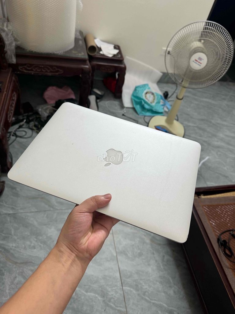 Apple MacBook Air 2017 i5 8GB/128GB. Mua bán Laptop tại Thành phố Thanh Hóa Thanh Hóa được đăng bởi Hoang Anh hình 1
