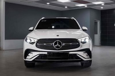 Mercedes GLC300 4Matic AllNew 2023 Lướt 16.000km. Mua bán Ô tô tại Quận 7 Tp Hồ Chí Minh được đăng bởi Hoàng Thọ