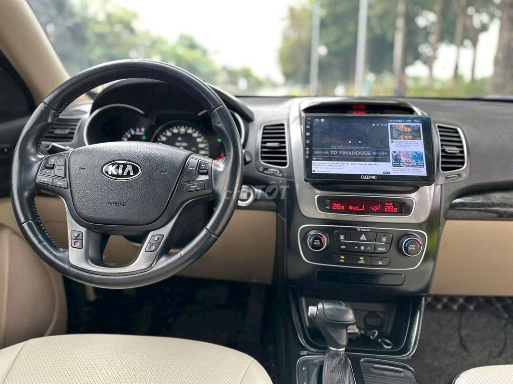 Chính chủ bán xe Kia Sorento 2016 2WD 2.4 GATHfull. Mua bán Ô tô tại Quận Bắc Từ Liêm Hà Nội được đăng bởi Lương hình 5