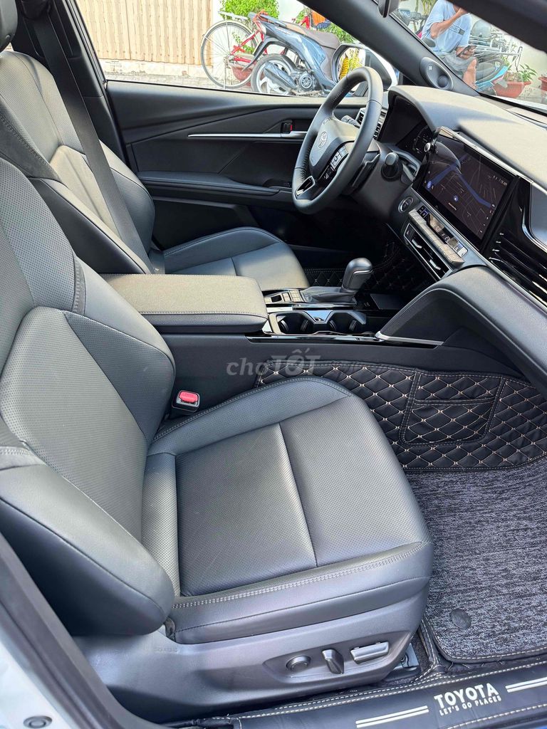 Toyota Camry 2025 2.5 HEV Mid - 2929 km. Mua bán Ô tô tại Huyện Thoại Sơn An Giang được đăng bởi Châu văn Quyền hình 5