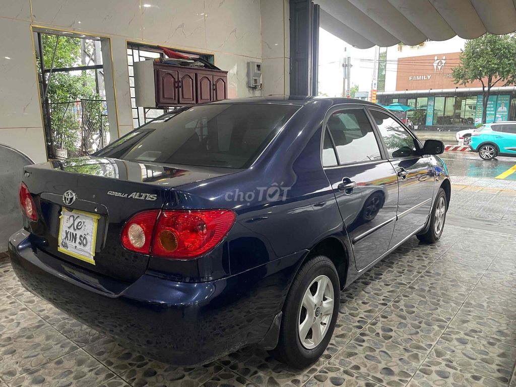 Toyota Corolla Altis, темно-синий, 5 мест