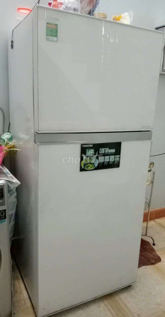 Tủ lạnh 350 lít Toshiba inverter mặt kính