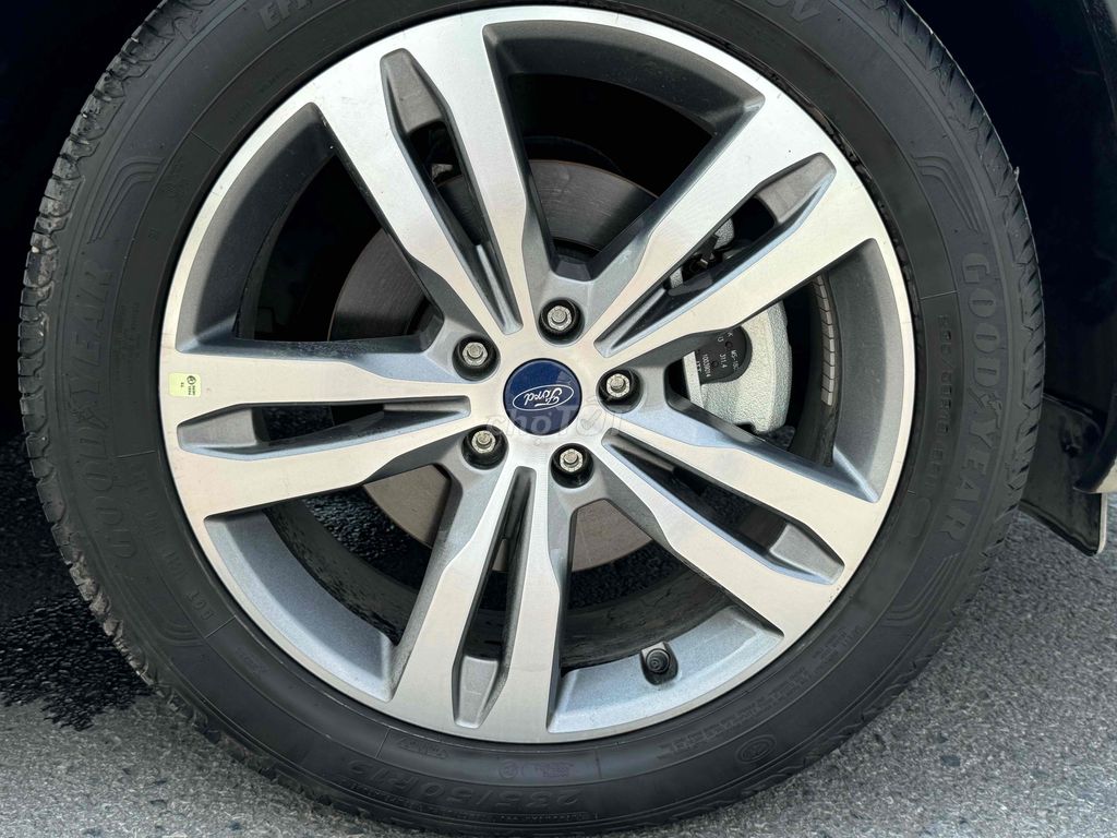 Ford Territory 2025 Titanium X 1.5 AT - 5555 km. Mua bán Ô tô tại Quận Hoàng Mai Hà Nội được đăng bởi Dương Xuân Trường hình 15