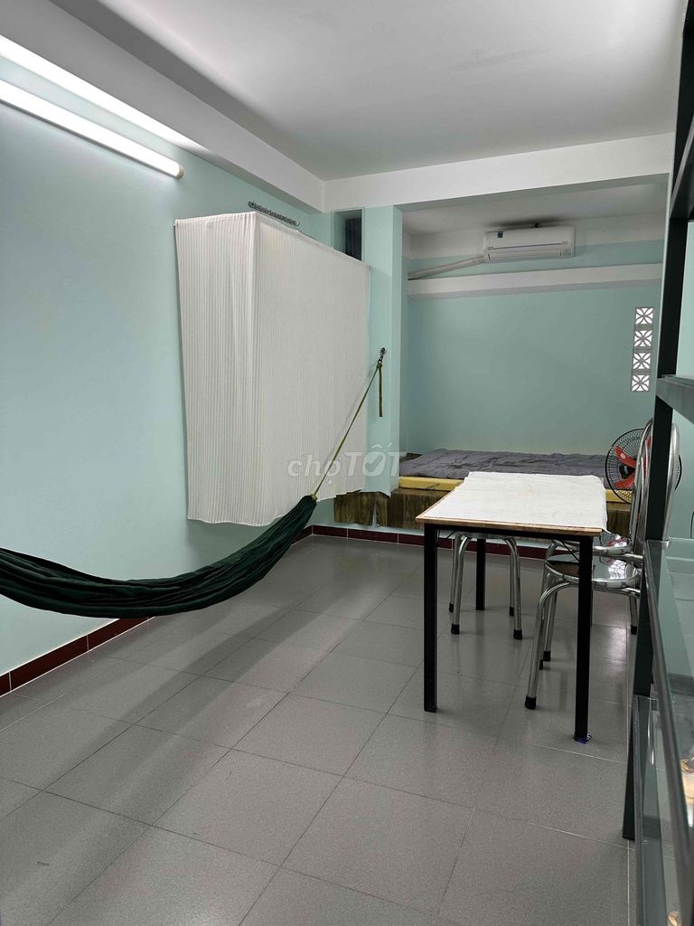 Phòng cho 1 nữ đủ nội thất 30m2 wc trong phòng hẻm 66 xvnt