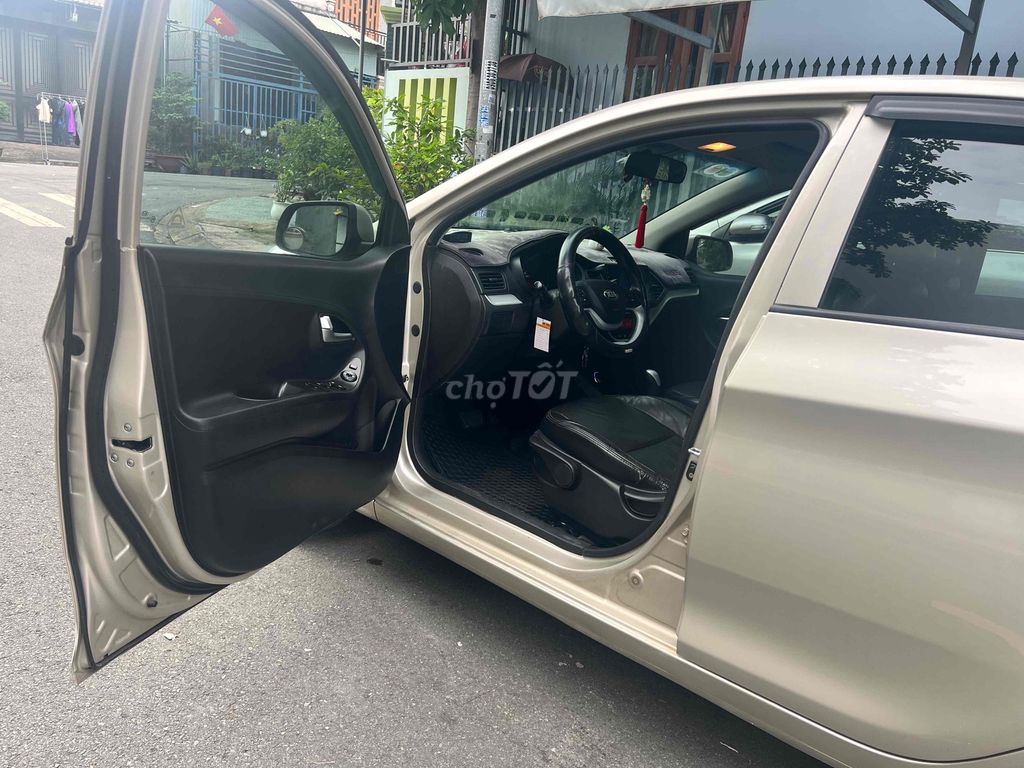 Kia Picanto 2013 Tự động rất đẹp full đồ chơi. Mua bán Ô tô tại Thành phố Dĩ An Bình Dương được đăng bởi Hiếu Auto Nghĩa Phát hình 9