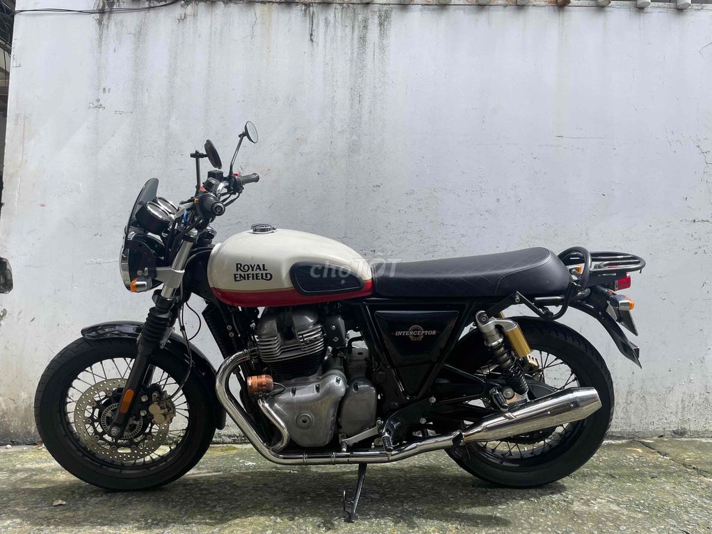 Royal Enfield Interceptor 650 2021 Đỏ Trắng. Mua bán Xe máy tại Quận Hải Châu Đà Nẵng được đăng bởi Thong Nguyen hình 4