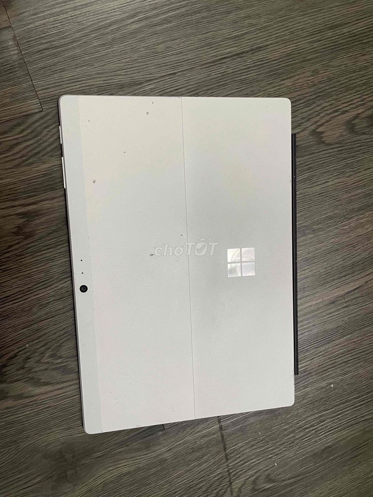 Microsoft Surface Pro 5 LTE Bạc 8GB/256GB. Mua bán Máy tính bảng tại Quận Tân Bình Tp Hồ Chí Minh được đăng bởi bích tuyền hình 1