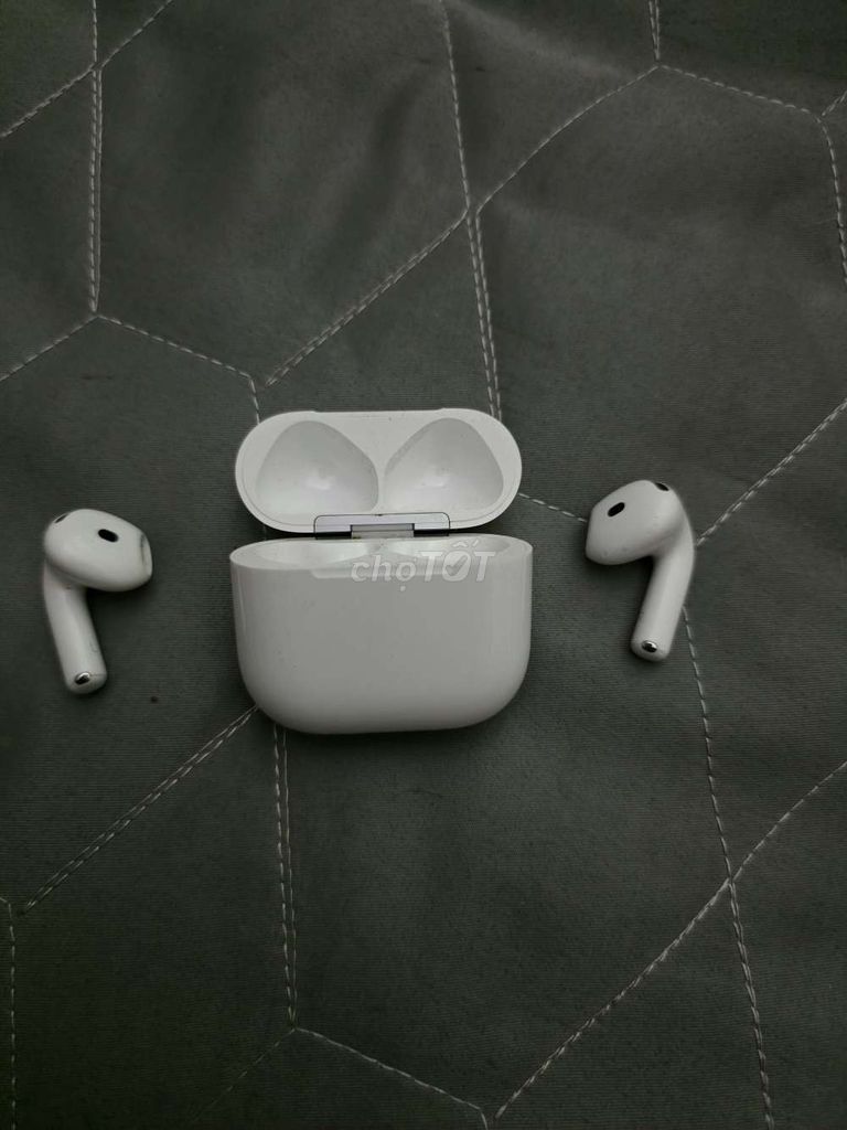 Tai nghe không dây Airpods 4 Trắng Chống ồn. Mua bán Tivi, Âm thanh tại Quận Cẩm Lệ Đà Nẵng được đăng bởi Phạm Hữu Hòa hình 1
