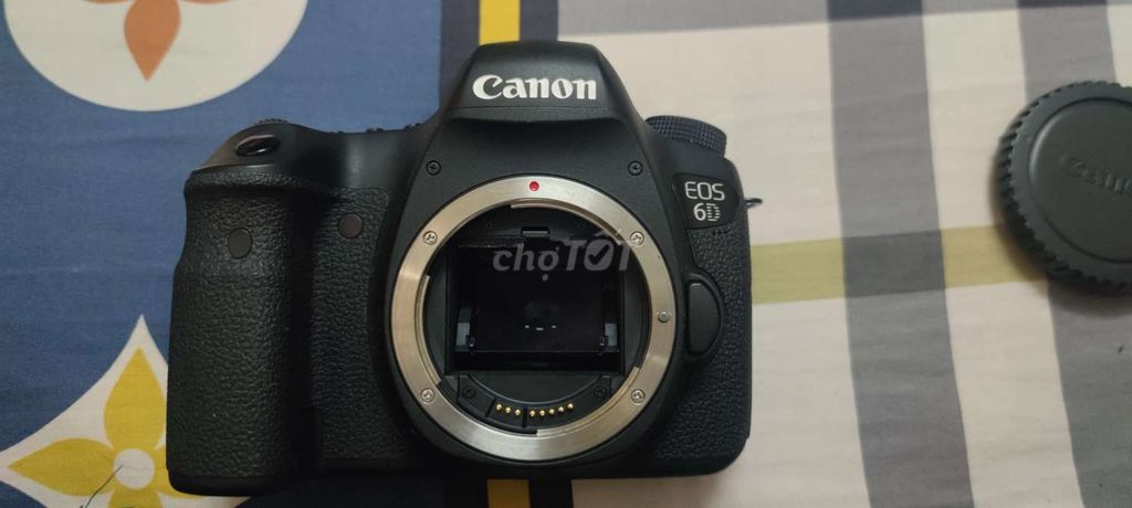 Máy ảnh fullframe Canon 6D đẹp 98%