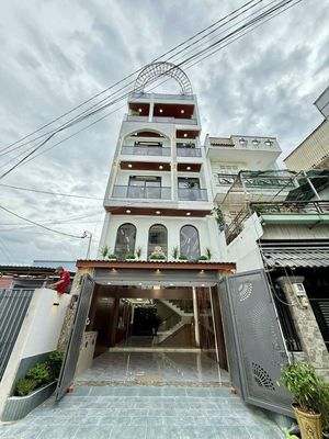 Townhouse 90 m² · 5 bed · Đường Tân Chánh Hiệp 18