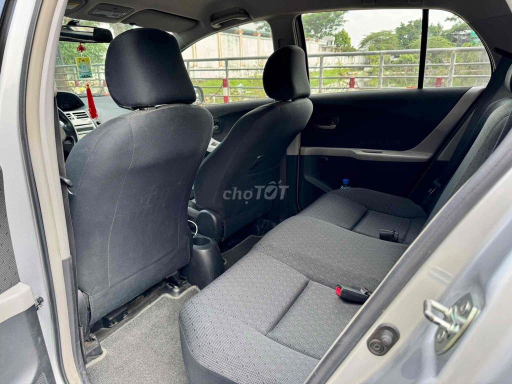 Toyota Yaris 2011 - 97000 km. Mua bán Ô tô tại Quận Bắc Từ Liêm Hà Nội được đăng bởi Nguyễn Bách Việt hình 9