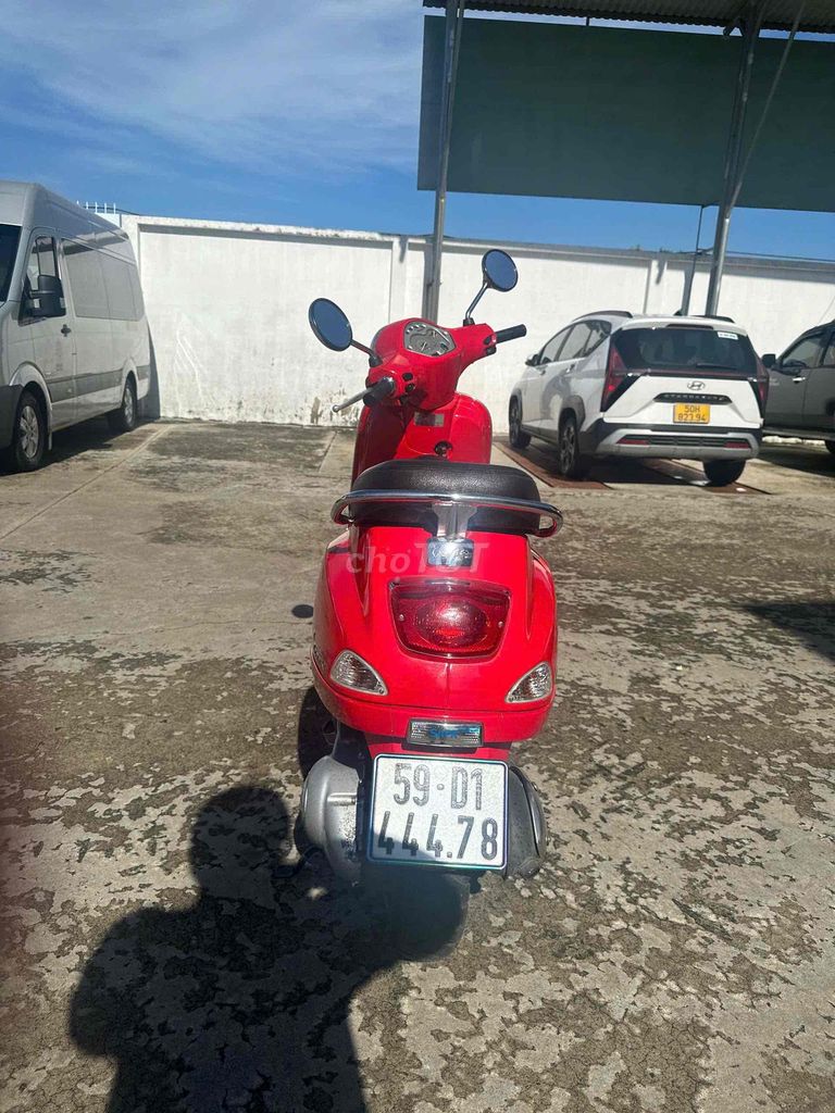 Piaggio Vespa LX 2012 Đỏ Đã sửa mới. Mua bán Xe máy tại Quận Bình Tân Tp Hồ Chí Minh được đăng bởi Rosie Cao hình 3