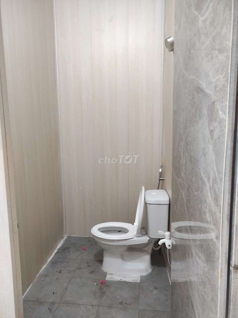 Cho thuê nhà mặt tiền Nguyễn Thị Thập, 100m2 trống suốt