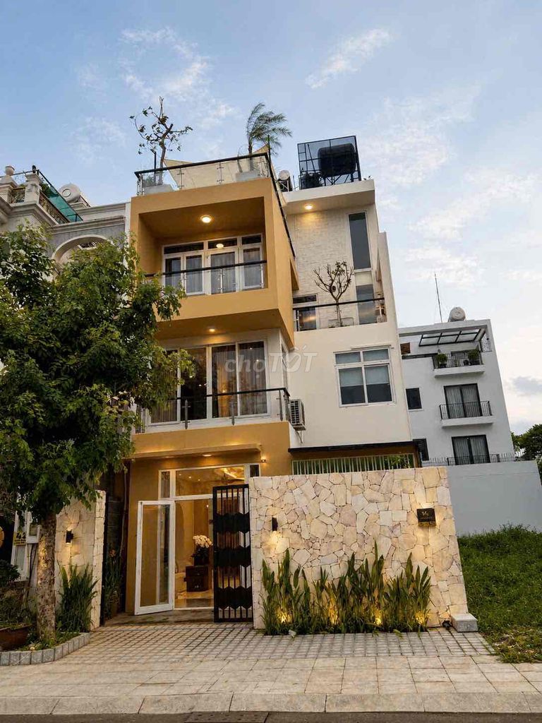 🏢 SIÊU PHẨM TÒA NHÀ MẶT TIỀN NGAY TRUNG TÂM QUẬN 2