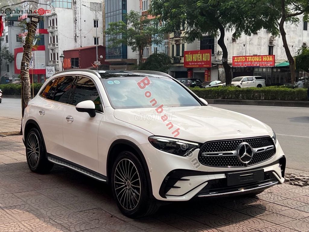 GLC300 sản xuất 2023. Mua bán Ô tô tại Quận Long Biên Hà Nội được đăng bởi đăng hình 4