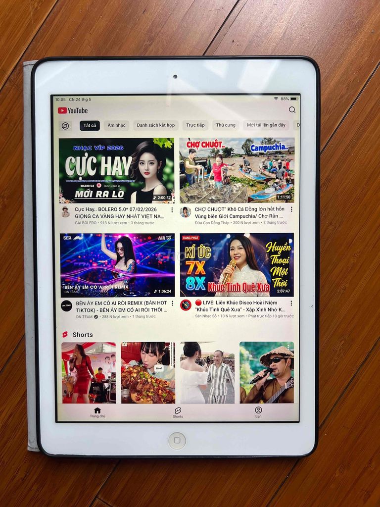 Apple iPad Air 32GB Nâu. Mua bán Máy tính bảng tại Quận 11 Tp Hồ Chí Minh được đăng bởi Binh Nguyen hình 1