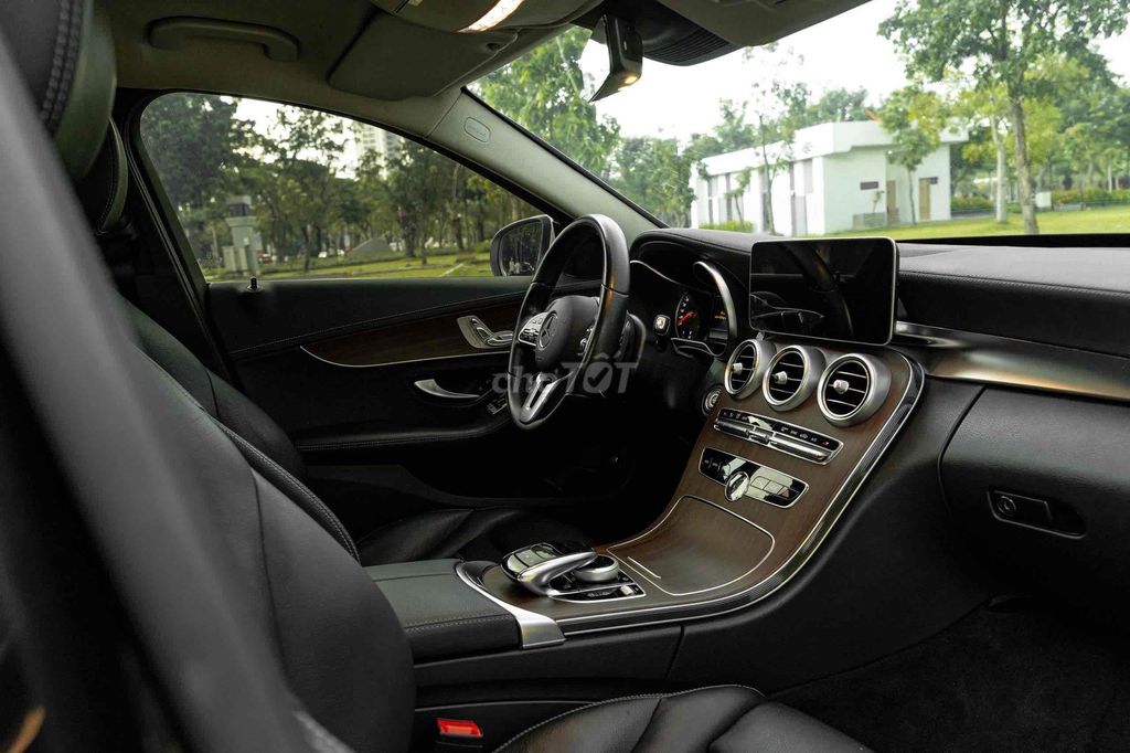 C200 Exclusive Sx 2021 màu trắng sang trọng. Mua bán Ô tô tại Quận 7 Tp Hồ Chí Minh được đăng bởi Dương Phương hình 11