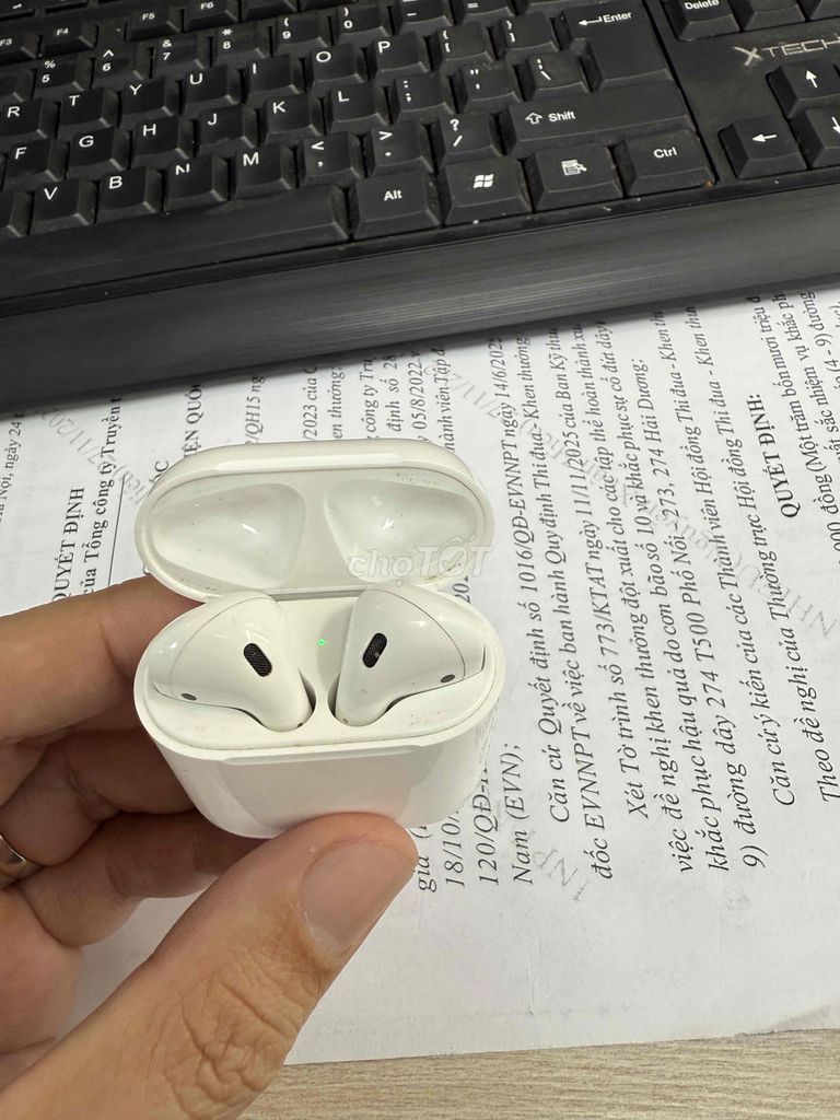 Tai nghe Apple AirPods 2 Trắng đẹp như mới. Mua bán Tivi, Âm thanh tại Quận Ba Đình Hà Nội được đăng bởi HieuNX hình 1