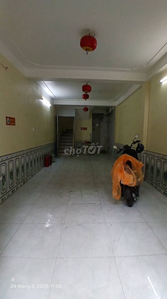 Аренда целого дома в Банг Лиет, 40м² х 5 этажей, 12 млн/месяц