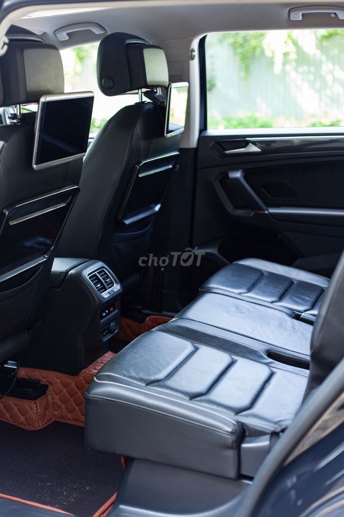 Volkswagen Tiguan Allspace 2018 Đen. Mua bán Ô tô tại Thành phố Thủ Đức Tp Hồ Chí Minh được đăng bởi H2T Auto hình 11