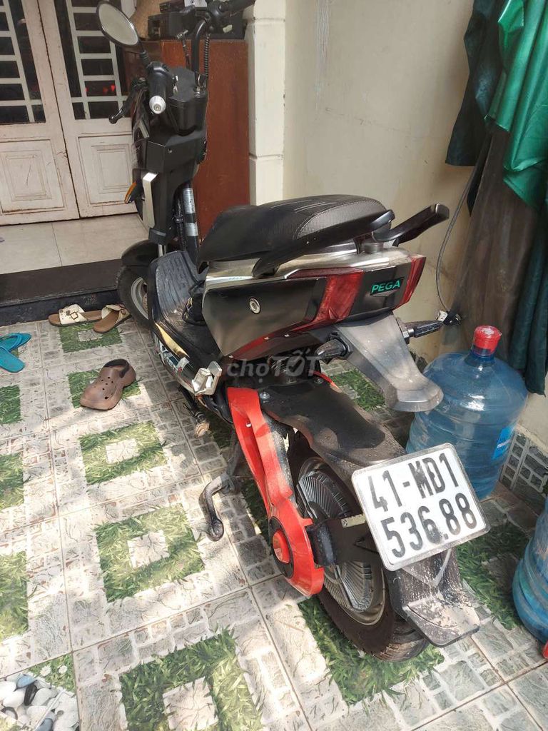 Xe máy điện Pega X-Men Đen Đỏ Trắng. Mua bán Xe điện tại Quận Bình Tân Tp Hồ Chí Minh được đăng bởi Tang Gia Duy Truong hình 2