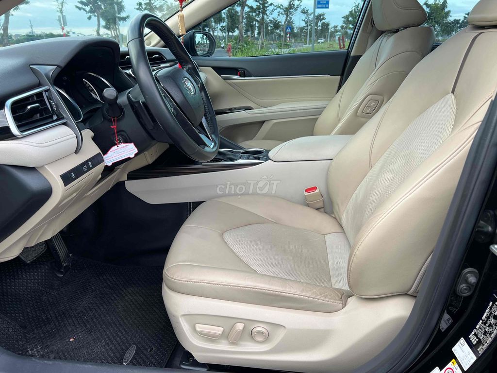 Toyota Camry 2021 2.5Q đen VIP 1 chủ tuyệt đẹp. Mua bán Ô tô tại Thành phố Thủ Đức Tp Hồ Chí Minh được đăng bởi Mr Điệp  hình 9