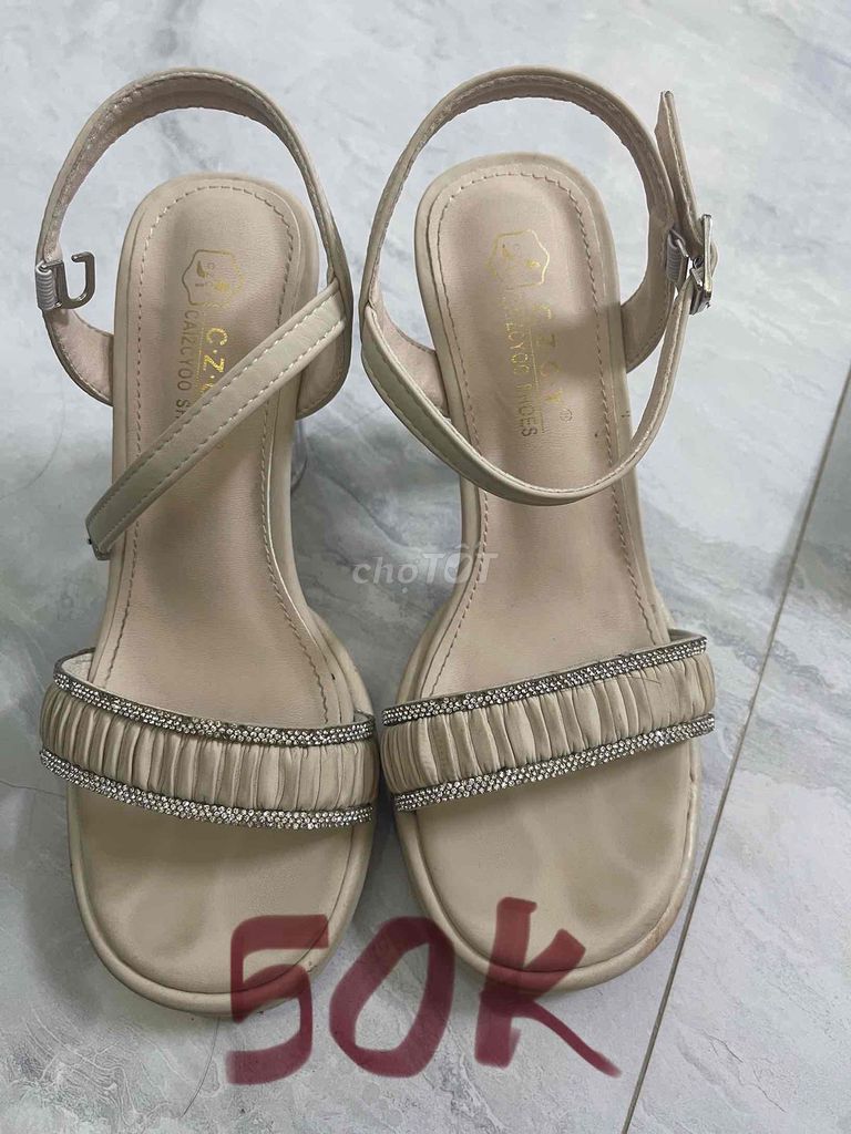 giày cô dâu- size 35- new