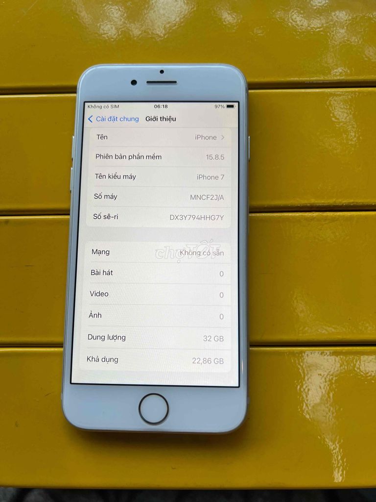 Apple iPhone 7 32GB Trắng Đã dùng. Mua bán Điện thoại tại Quận Bình Tân Tp Hồ Chí Minh được đăng bởi quách  hình 1