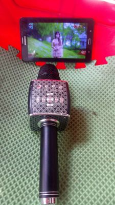 Bộ karaoke Bluetooth & máy tính bảng Samsung T285