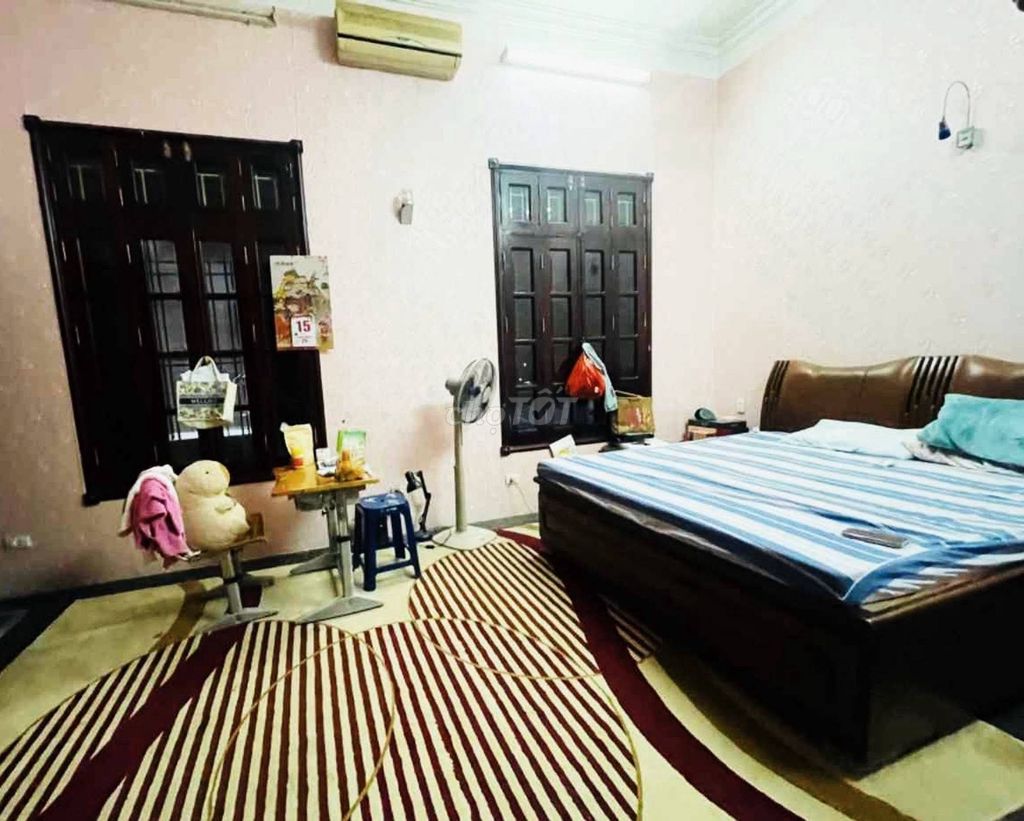 Bán nhà phân lô 7 tầng Trần Quốc Hoàn, Cầu Giấy, 41.5 tỷ