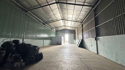 Cho thuê kho xưởng Tân Uyên 360m2 sẵn văn phòng 3fa sản xuất. Cho thuê văn phòng, mặt bằng kinh doanh tại Thị xã Tân Uyên Bình Dương được đăng bởi Quang Sỹ Kho Xưởng