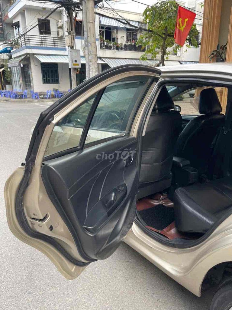 Toyota Vios 2014 J MT 1.3 màu Vàng cát,xe gd chạy. Mua bán Ô tô tại Quận 7 Tp Hồ Chí Minh được đăng bởi Bảo Anh hình 8