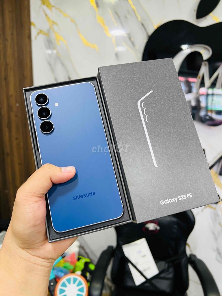 S25 FE Chính Hãng Mới Khui Hộp 2 Tuần. Mua bán Điện thoại tại Thành phố Tây Ninh Tây Ninh được đăng bởi Công Minh Mobile hình 1