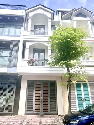 Rent · 3 bd · 80 м² · Thành phố Nha Trang