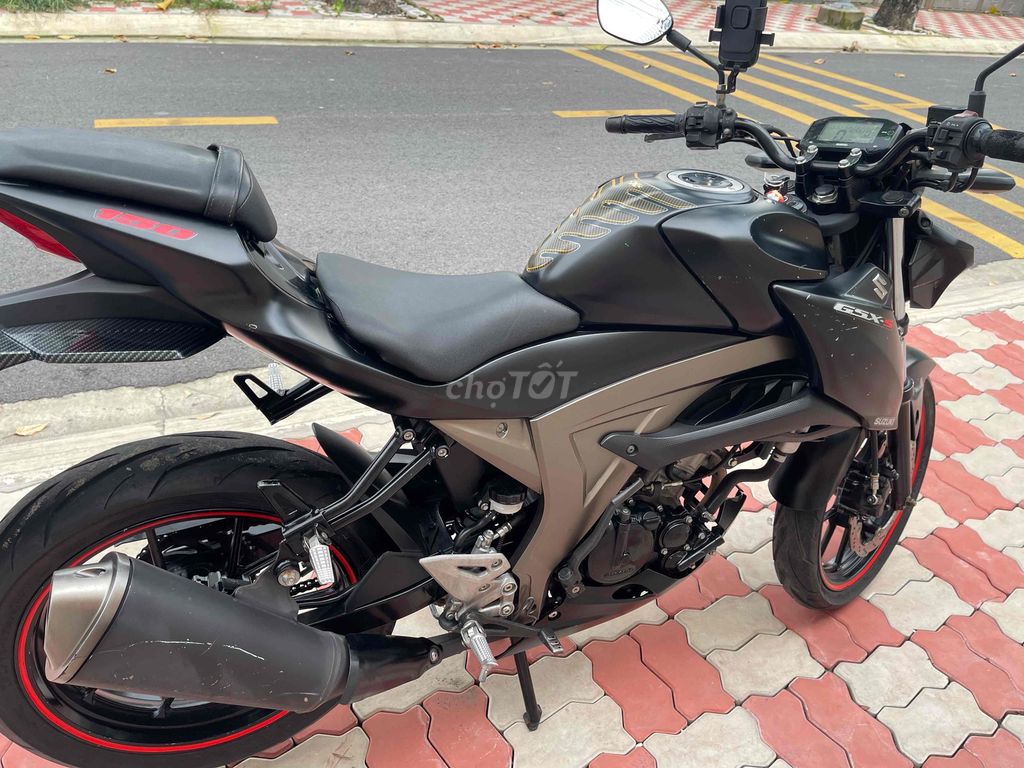 Suzuki GSX150 2019 Черный Спортивный мотоцикл