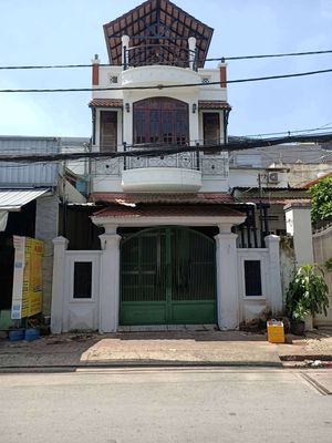 Townhouse 100 m² · 2 bed · Đường Số 339