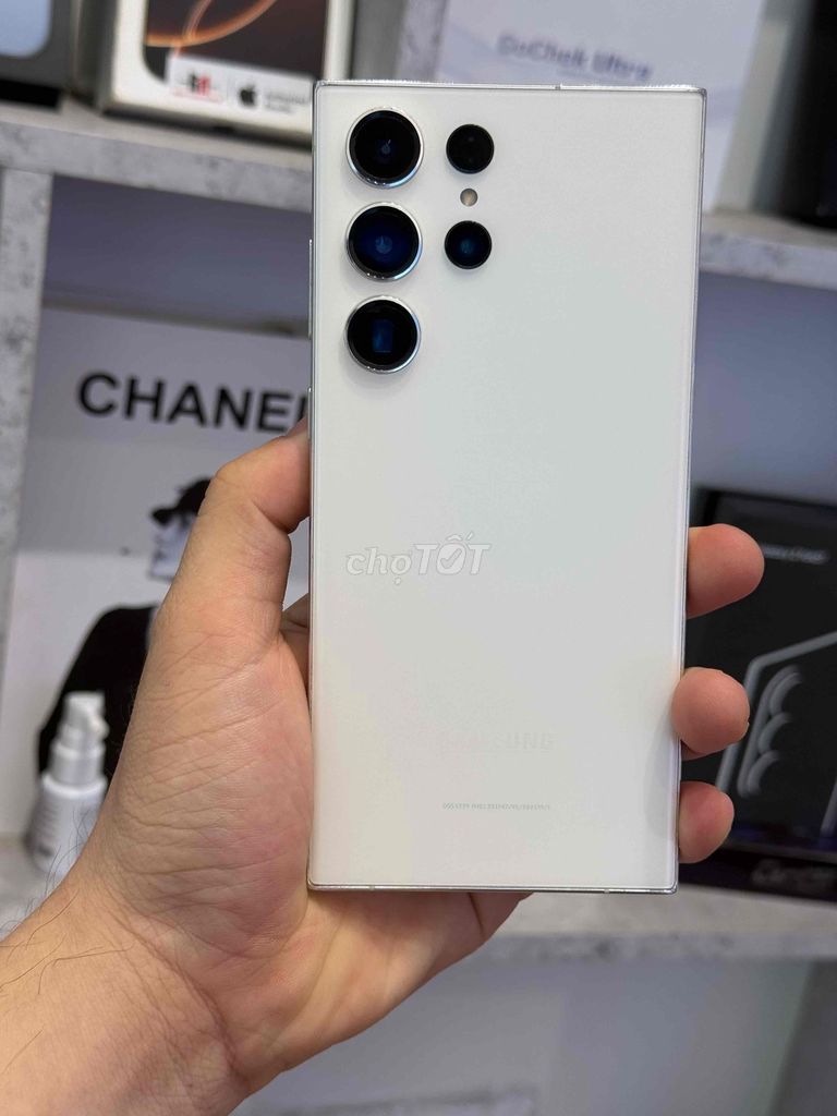 Samsung S23 Ultra 12GB/256GB Trắng. Mua bán Điện thoại tại Quận 3 Tp Hồ Chí Minh được đăng bởi 2 Hand STORE  hình 1