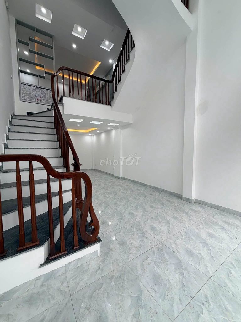 Дом 45 м² в Тхань Три - 5 этажей - 6.x млрд