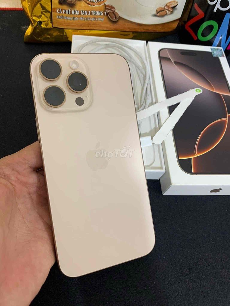 16 Pro Max 256Gb GOLD FULLBOX APPLE BH 06/2026. Mua bán Điện thoại tại Quận Thanh Xuân Hà Nội được đăng bởi Nguyễn Huy Dũng hình 1
