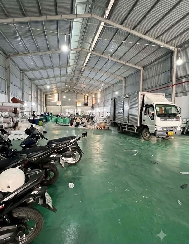 CHO THUÊ NHÀ XƯỞNG 40 TRIỆU / THÁNG
