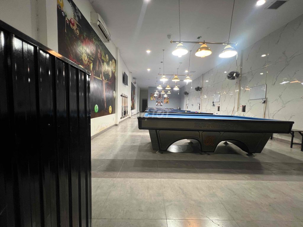 Sang toàn bộ bàn & trang thiết bị CLB Billiards