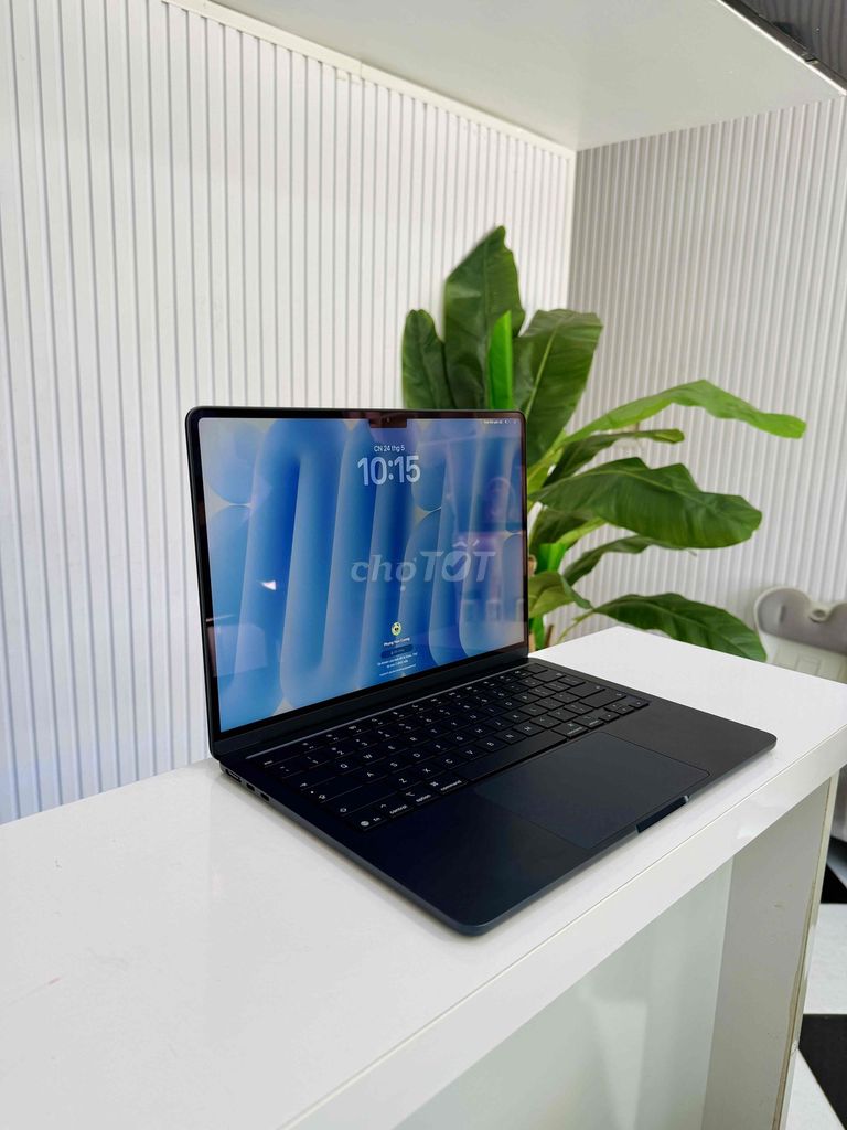 Macbook Air M5 13 inch 16GB/512GB như mới. Mua bán Laptop tại Quận Đống Đa Hà Nội được đăng bởi Lâm Bảo Tuyên hình 1