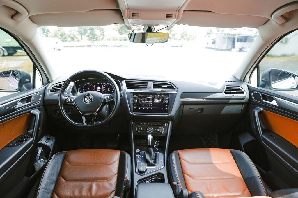 Volkswagen Tiguan model 2023 siêu lướt 28700 km. Mua bán Ô tô tại Quận Gò Vấp Tp Hồ Chí Minh được đăng bởi NGUYỄN MINH VUA XE LƯỚT hình 11