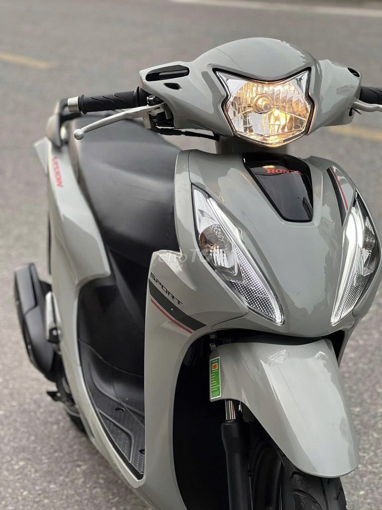 Xe tay ga Vision 110 2022-23 phiên bản Sport Xám. Mua bán Xe máy tại Quận Gò Vấp Tp Hồ Chí Minh được đăng bởi Lê Bảo hình 1