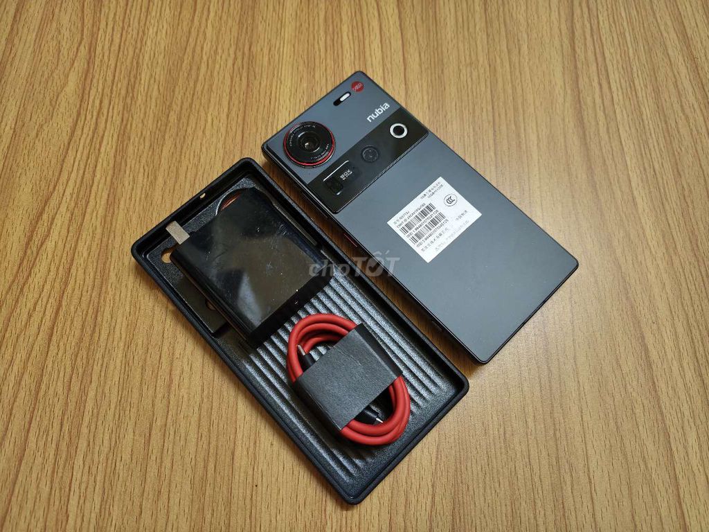 Nubia Z70 Ultra 16/512Gb Snap 8Elite rom Quốc tế . Mua bán Điện thoại tại Quận 10 Tp Hồ Chí Minh được đăng bởi Bách hình 1