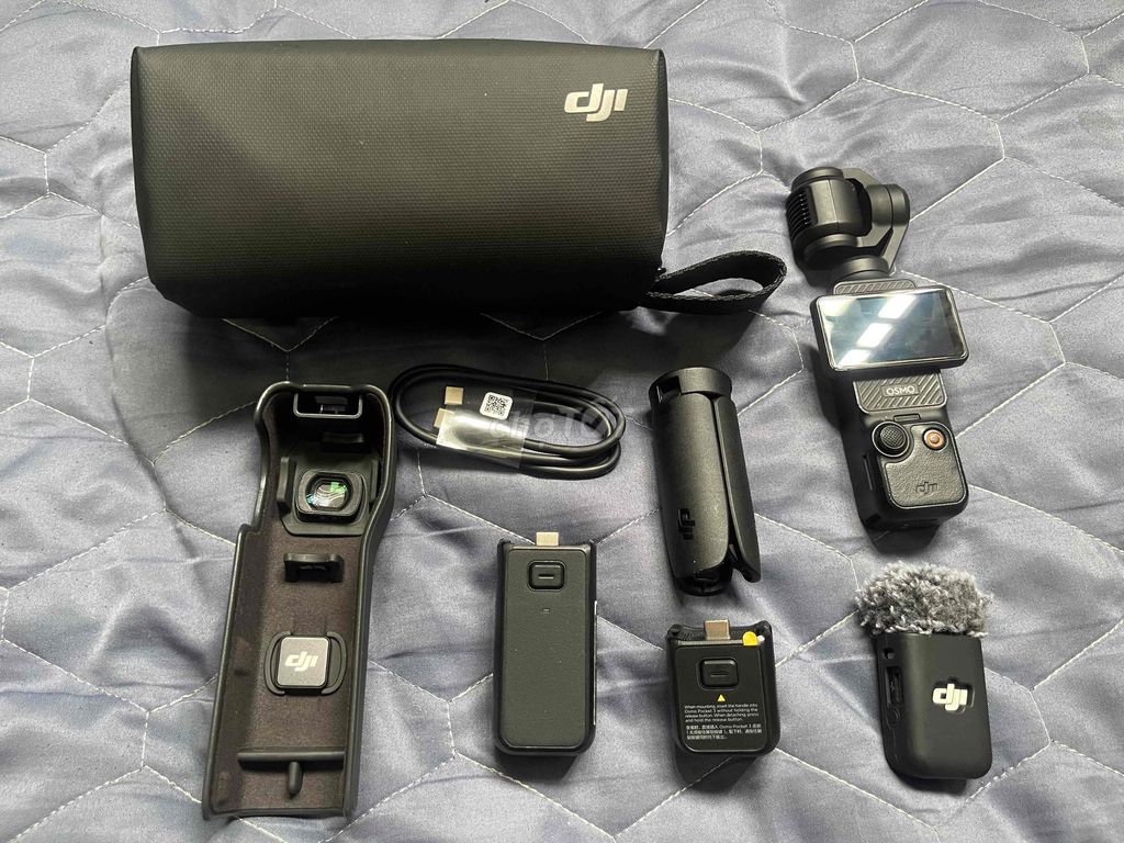DJI Osmo Pocket 3 Combo Creator. Mua bán Máy ảnh, Máy quay tại Quận 8 Tp Hồ Chí Minh được đăng bởi Toàn Đinh hình 1
