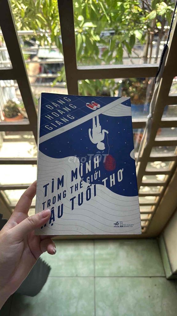 Sách Tìm mình trong thế giới hậu tuổi thơ. Mua bán Sách tại Quận Tân Phú Tp Hồ Chí Minh được đăng bởi Minh Thư hình 1